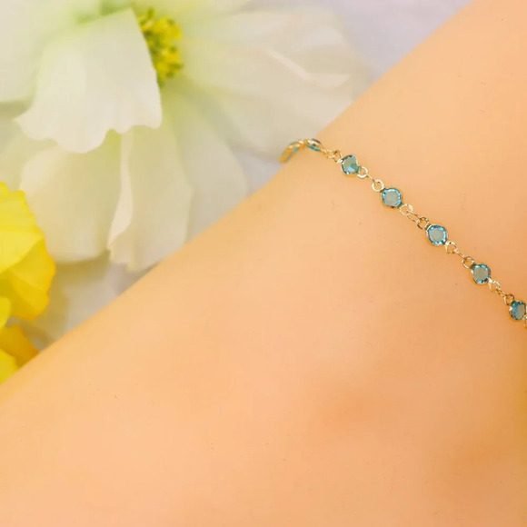 Minimalist Anklet, Sleek & Modern Design, Women’s Fashion, YC110487-A - Picture 5 of 10